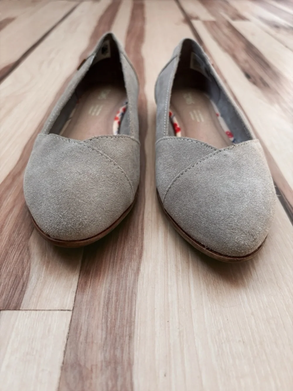 Toms Suede Flats